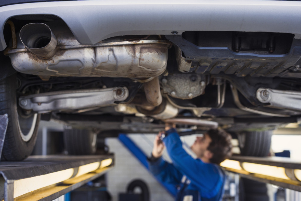 bigstock-exhaust-of-a-car-on-the-bridge-115255226-e1541450088162